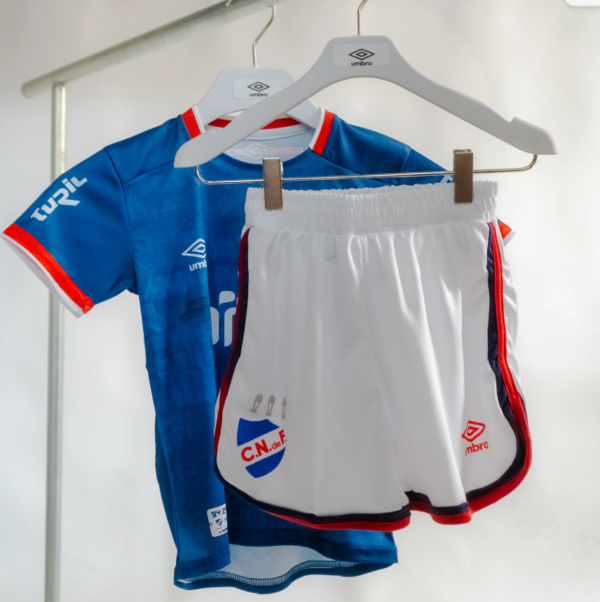 Set Junior Away 2 2024 - Imagen 2