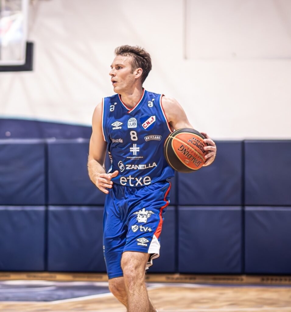 Short Basketball Away Con Sponsors 2024/25 - Con Nacional a todos lados