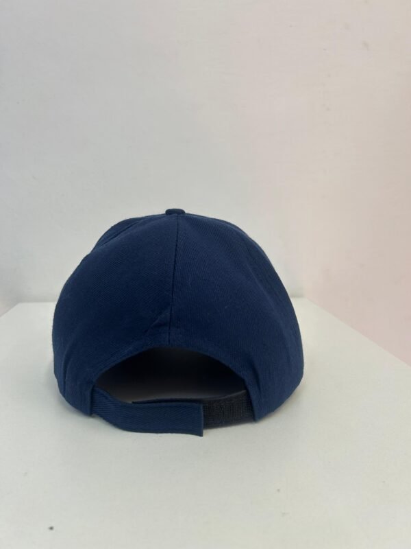 Gorro Visera Azul Escudo Bordado - Imagen 2