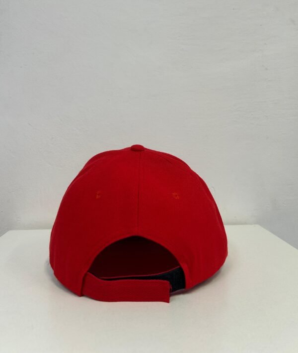 Gorro Visera Rojo Escudo Bordado - Imagen 2